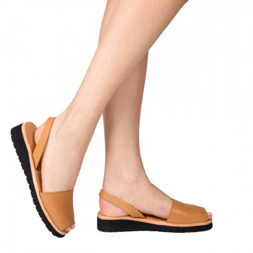 Minorquines-Avarca-Platja-Beige-Leather-Sandals