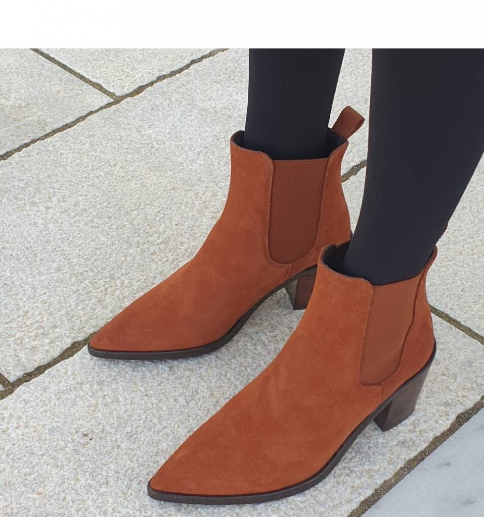 KMB Brick Suede Pointed Ankle Boots