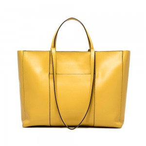 Gianni Chiarini Superlight Custard Leather Bag