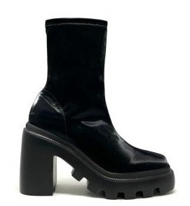 VIC-MATIE-SCULLY-BLACK-BOOTS