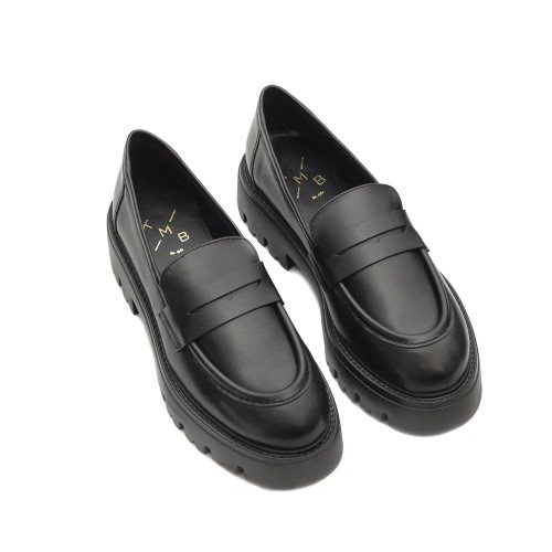 KMB_ BLACK_LEATHER_CHUNKY_LOAFERS