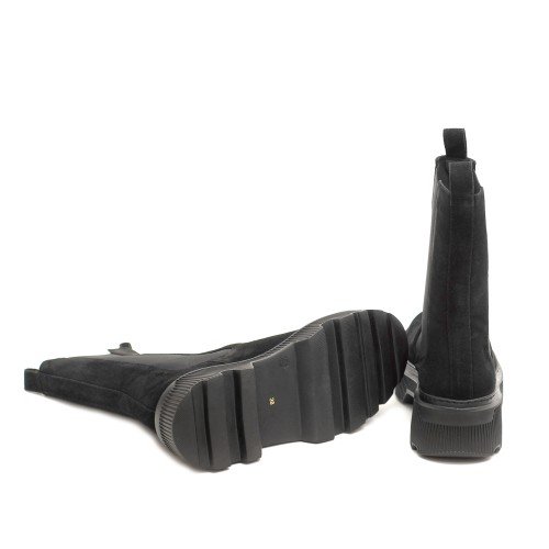 KMB_REBECCA_BLACK_SUEDE_BOOTS
