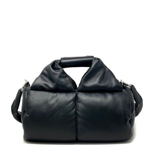 VIC_MATIE_LANA_MEDIUM_BLACK_QUILTED_SATCHEL