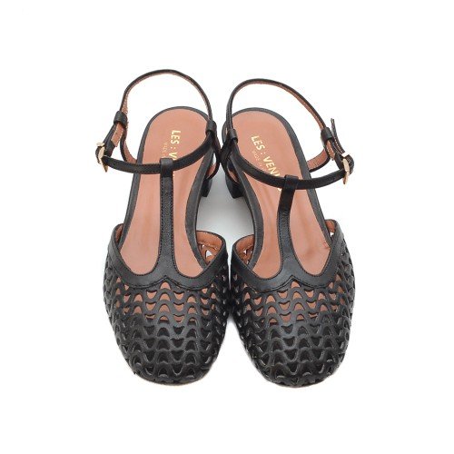 LES:VENUES BLACK SANDALS