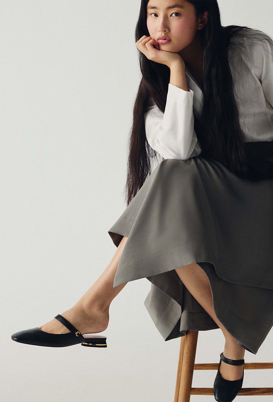 COCCINELLE-EVERYDAY-BLACK-LEATHER-MULE