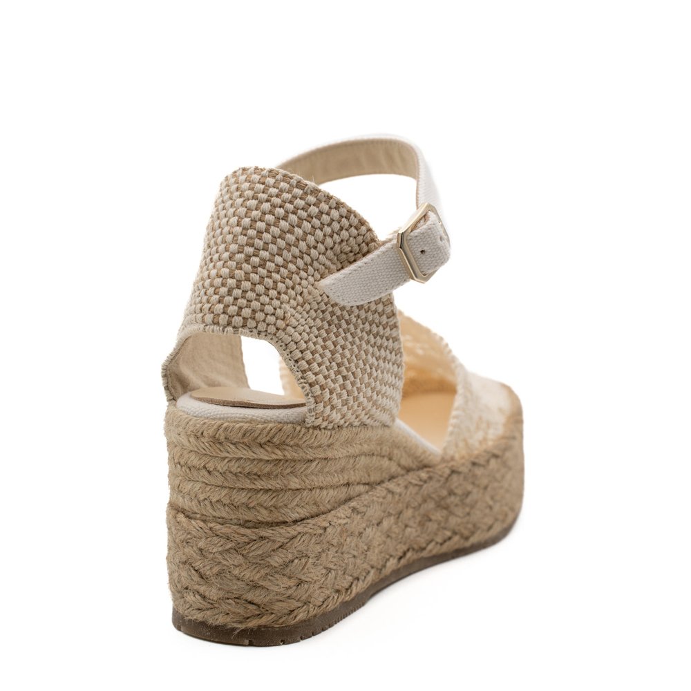 PALOMITAS_KLEO_CREAM_CROCHET_WEDGES