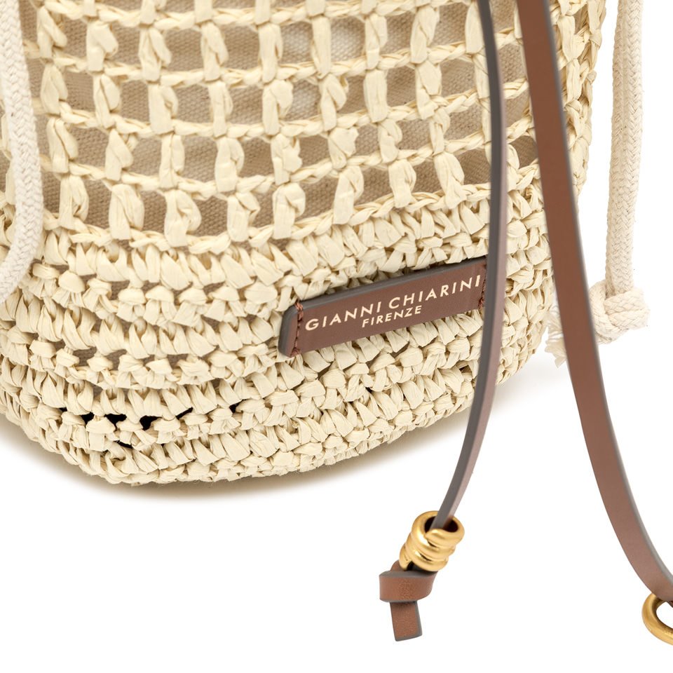 GIANNI_CHIARINI_NEFELI_ECRU_RAFFIA_BUCKET_BAG