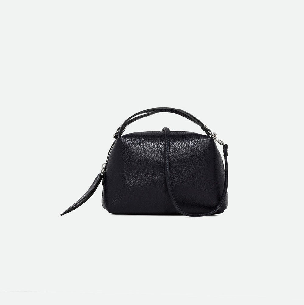 GIANNI-CHIARINI-ALIFA-BLACK-GRAIN