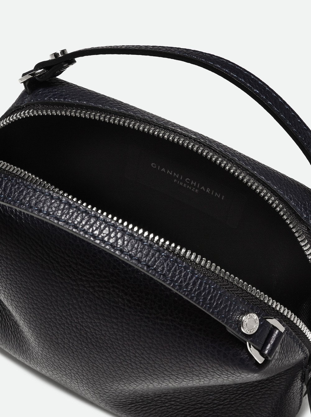 GIANNI-CHIARINI-ALIFA-BLACK-GRAIN