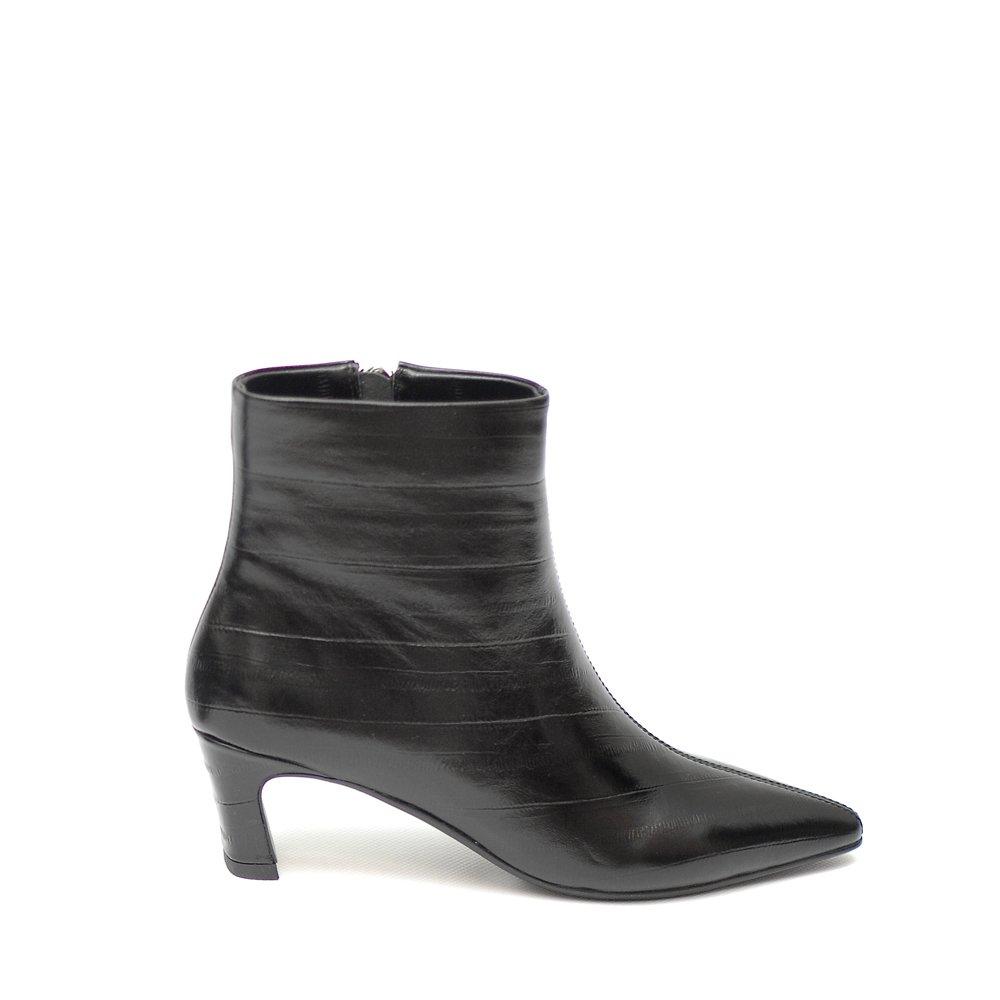 KMB-EEL-BLACK-ANKLE-BOOTS