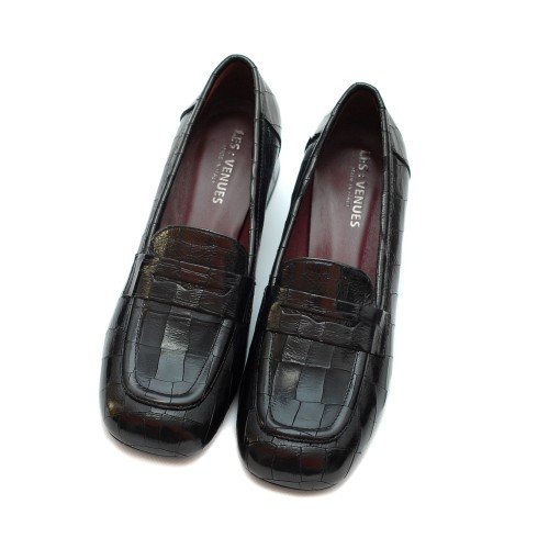 LES-VENUES-BLACK-CROCO-EFFECT-MEDIUM-HEEL-LOAFERS
