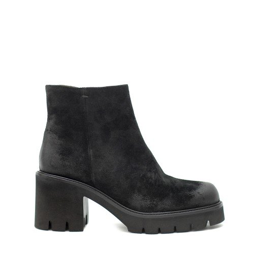 MAT20-BLACK-SUEDE-HEELED ANKLE BOOTS
